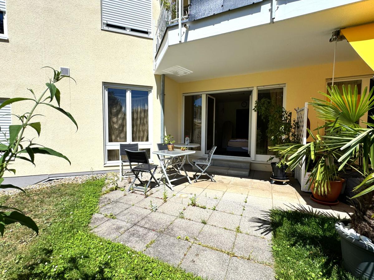 Terrasse hinten 2