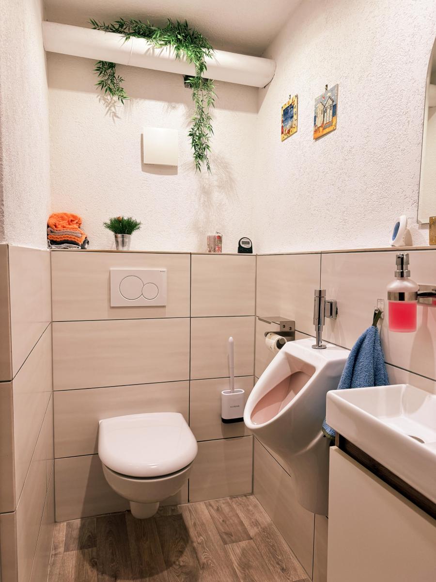 Hinterhaus Gäste-WC